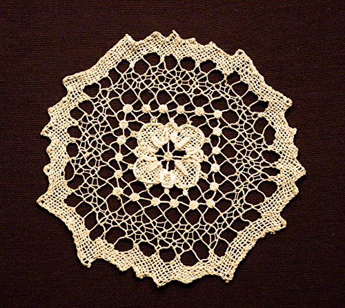 Fennco Styles Set of 4 Handmade Tuscany Lace Cotton Coaster Doilies, 2 Colors
