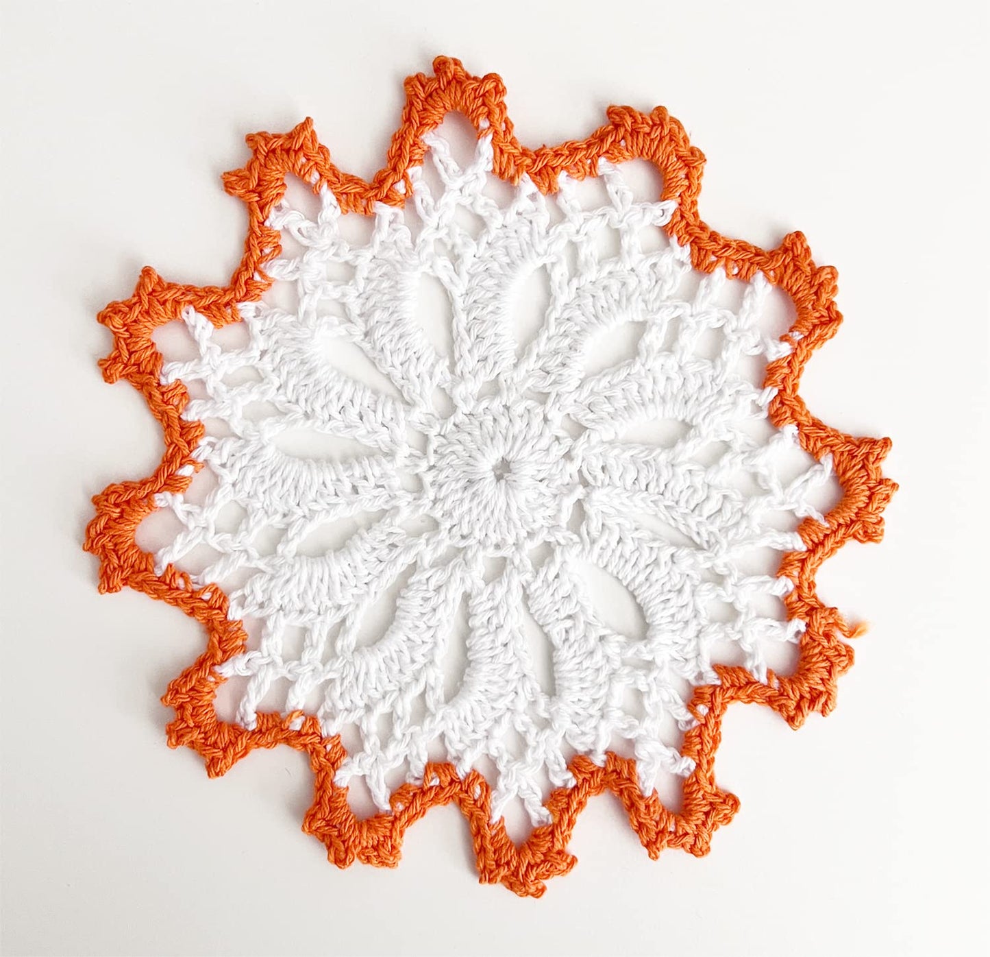 Fennco Styles Handmade Crochet Cotton Whirlwind Two-Tone Doily 6-Inch Round, 2-Piece - Drink Coaster for Everyday Use, Holiday, Farmhouse Décor, Cocktail, Tea Party, Special Occasion