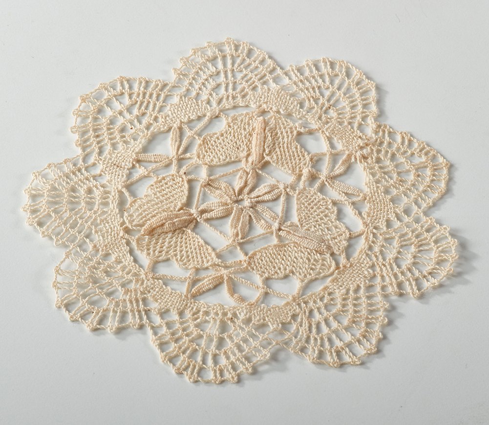 Fennco Styles Handmade All-Over Cluny Lace Cotton Doilies, 6 Inches Round, Beige (4)