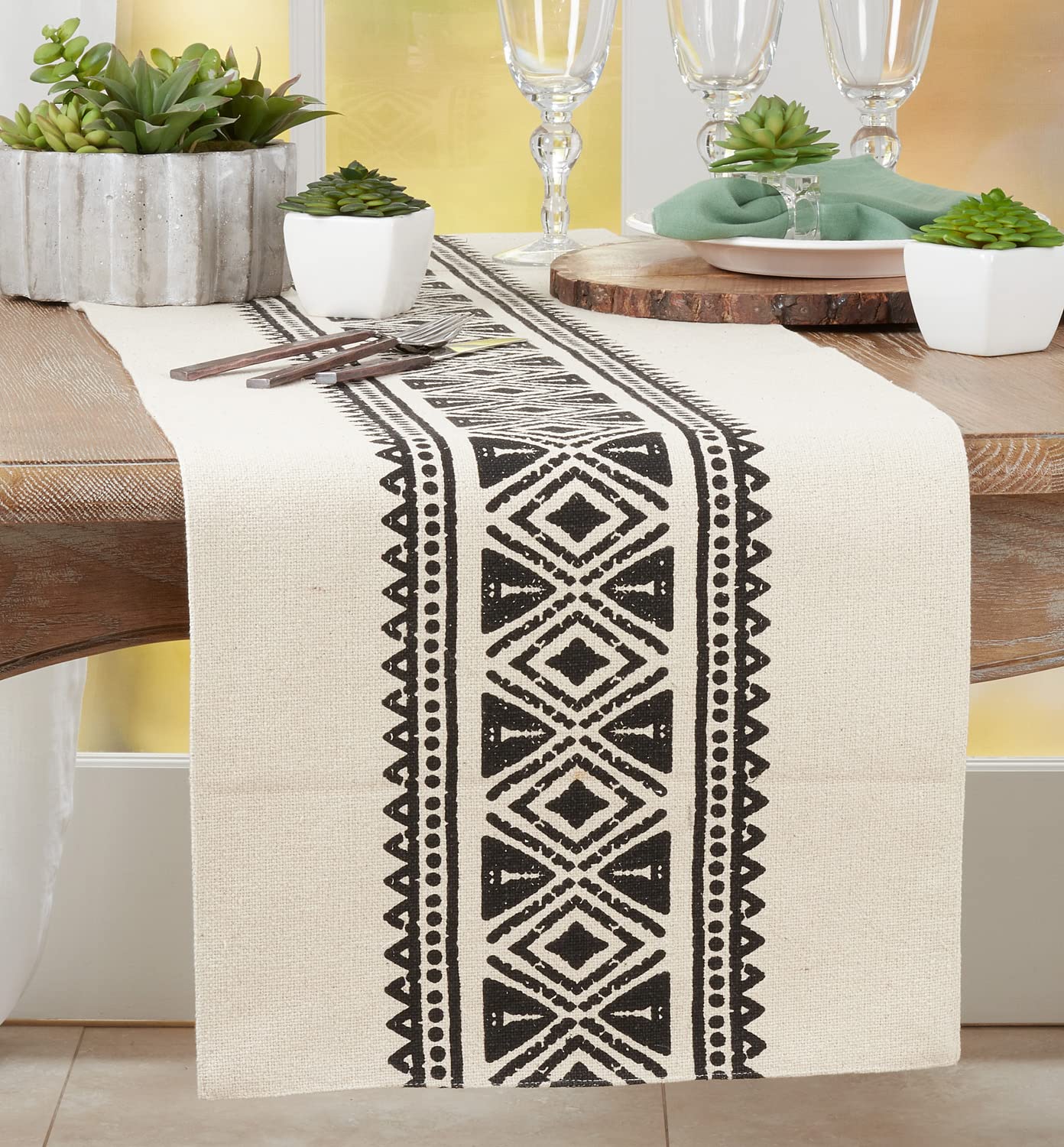 Fennco Styles Tribal Print Mud Cloth 100% Cotton Table Runner 16" W x 72" L - Black & White Geometric Table Cover for Home Décor, Everyday Use, Banquets and Special Occasion