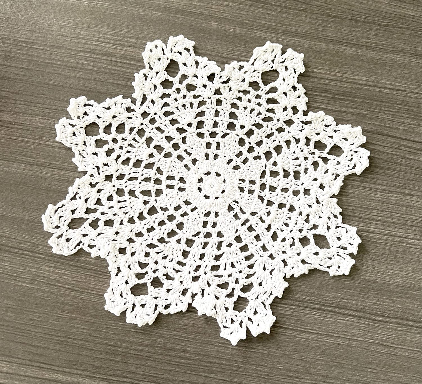 Fennco Styles Handmade Crochet Lace Pineapple Ecru Doily. 4 Inch Round. 100% Cotton. 4 Pieces.